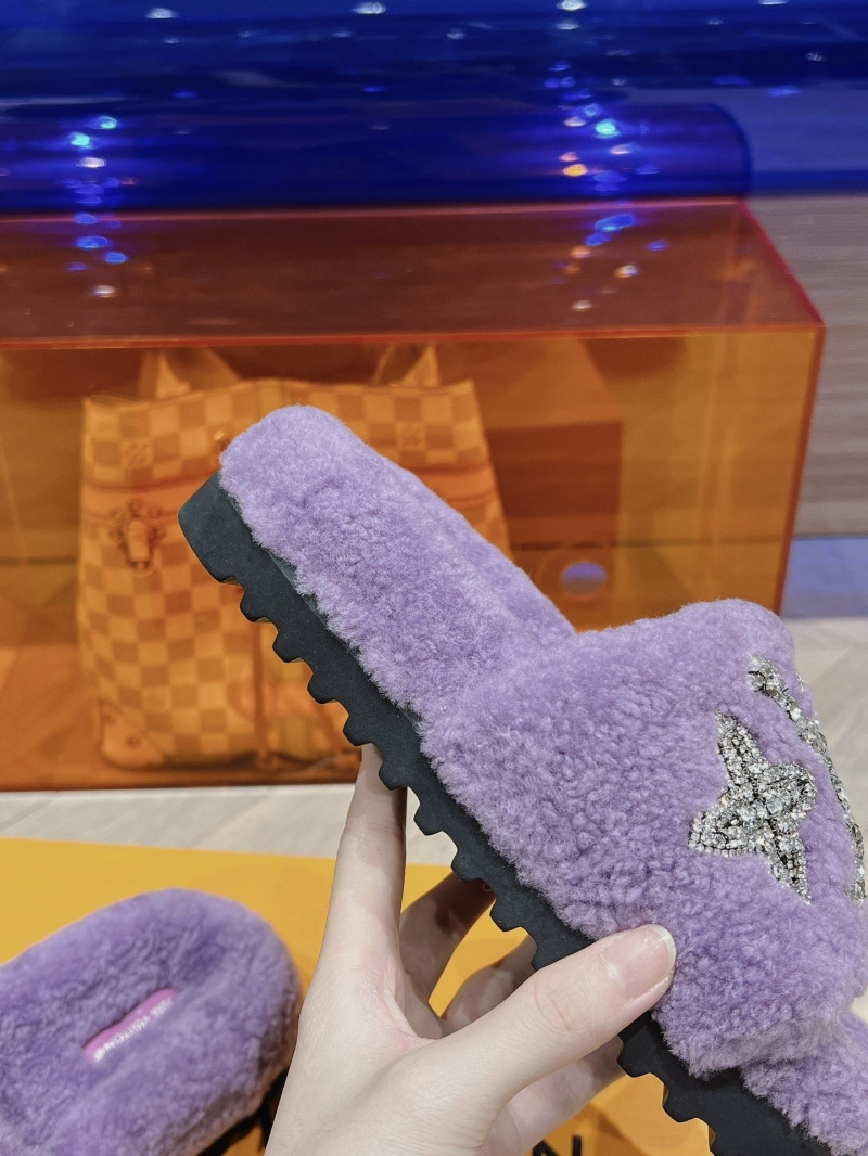 Louis Vuitton Slippers